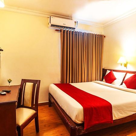 Hotel Archana Inn Kochi Esterno foto