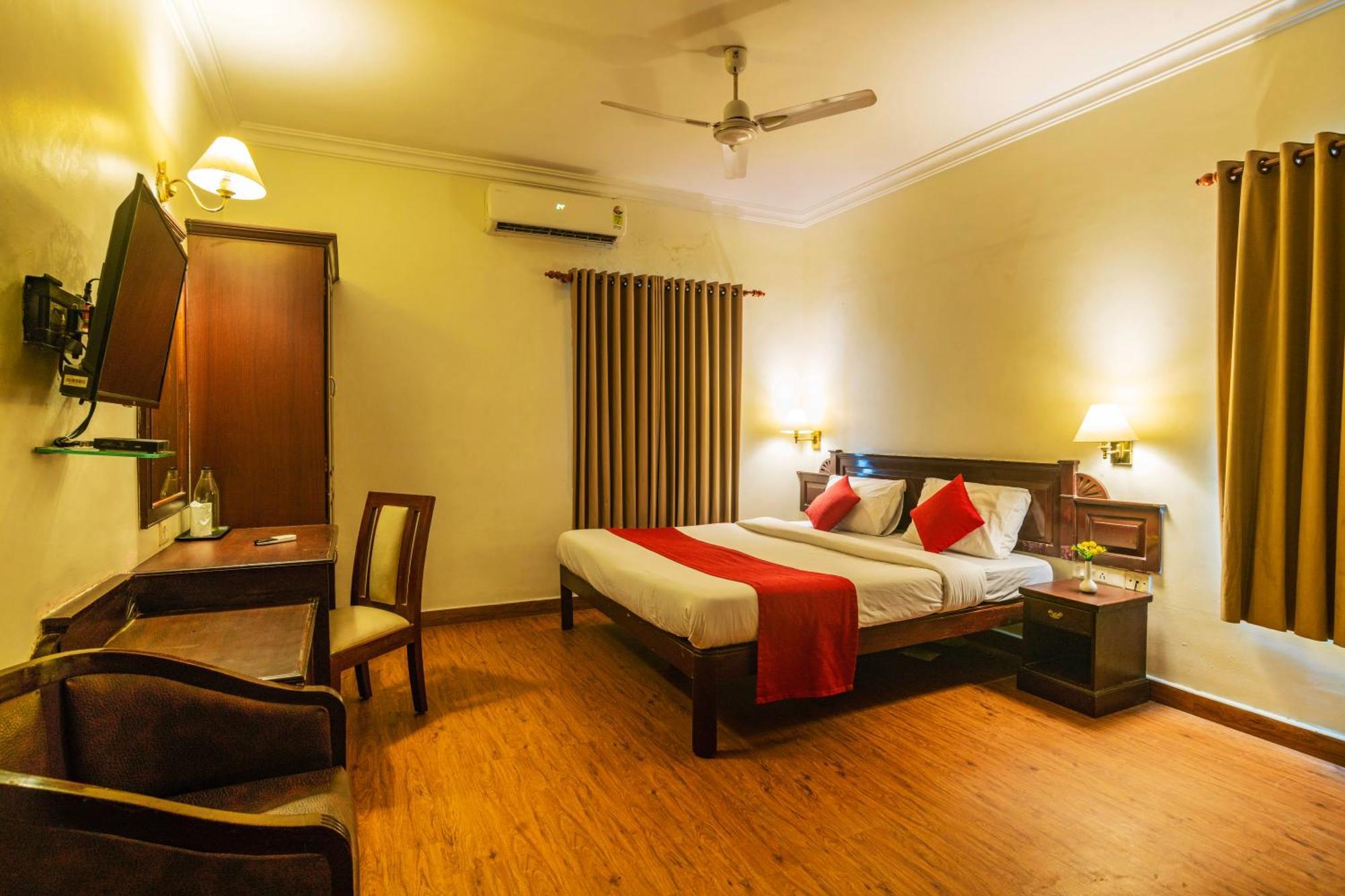 Hotel Archana Inn Kochi Esterno foto