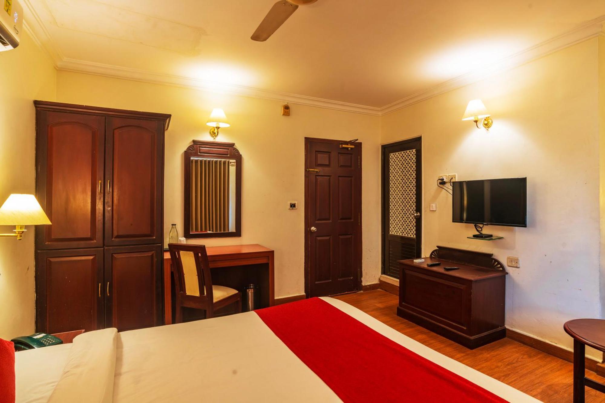 Hotel Archana Inn Kochi Esterno foto