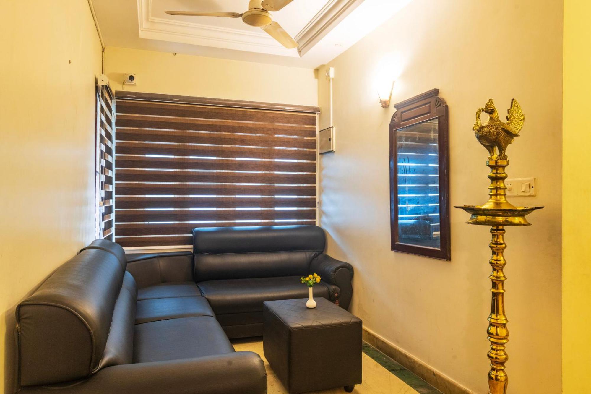 Hotel Archana Inn Kochi Esterno foto