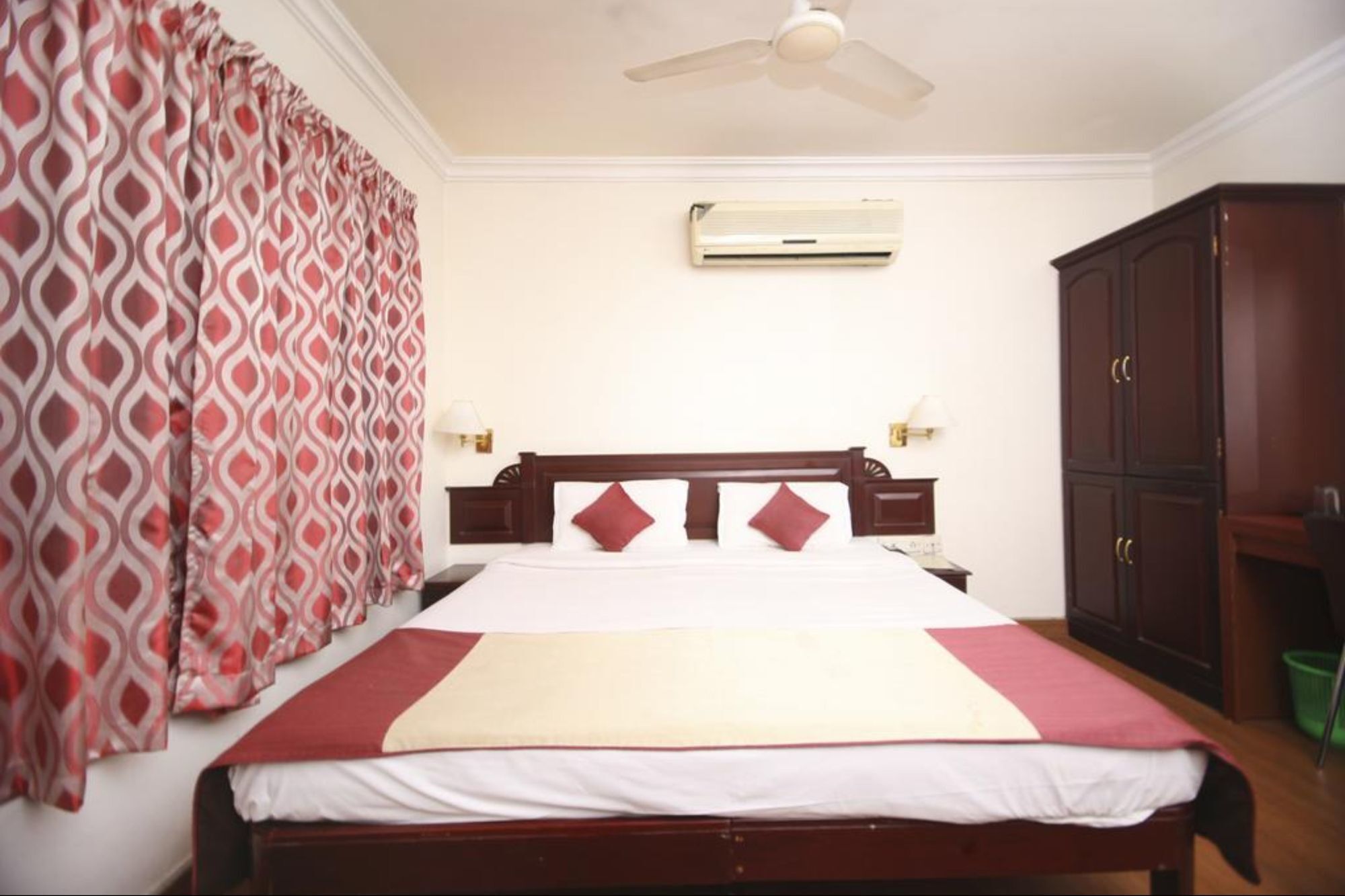 Hotel Archana Inn Kochi Esterno foto