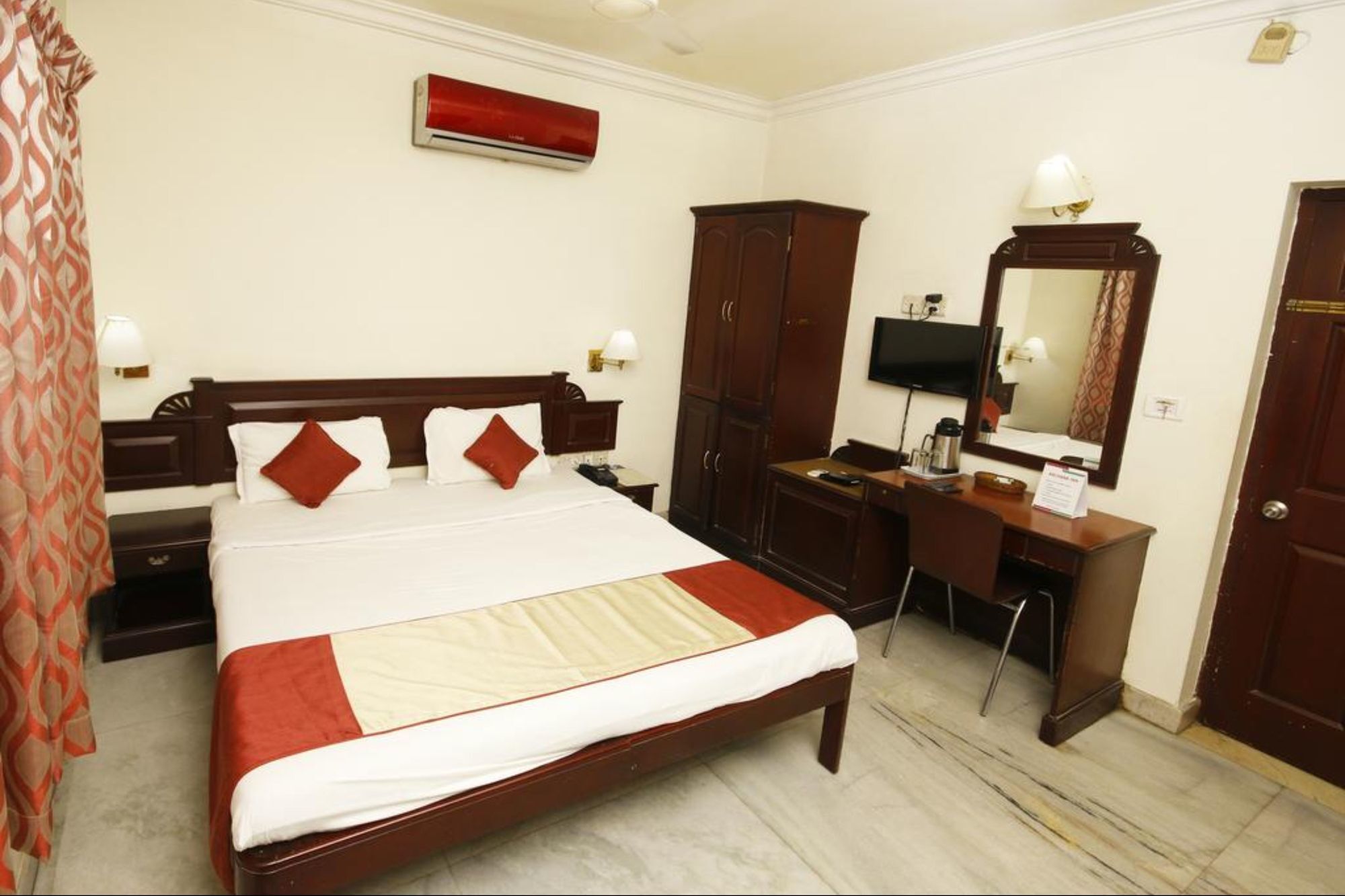 Hotel Archana Inn Kochi Esterno foto